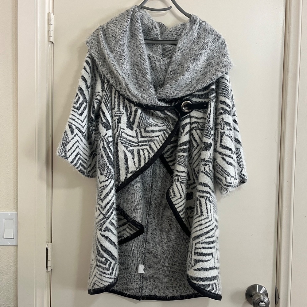 Michael Tyler Womens Shawl Hooded Knit Wrap Coat Small Geometric Sweater Canada